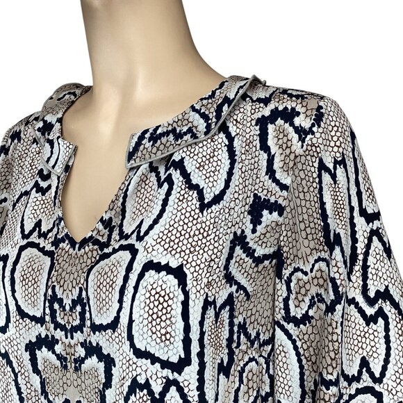 Cabi Top Blouse Size XS Xsmall Serpentine SnakePrint Blouse Wide Cuff Long Sleev - Picture 4 of 8